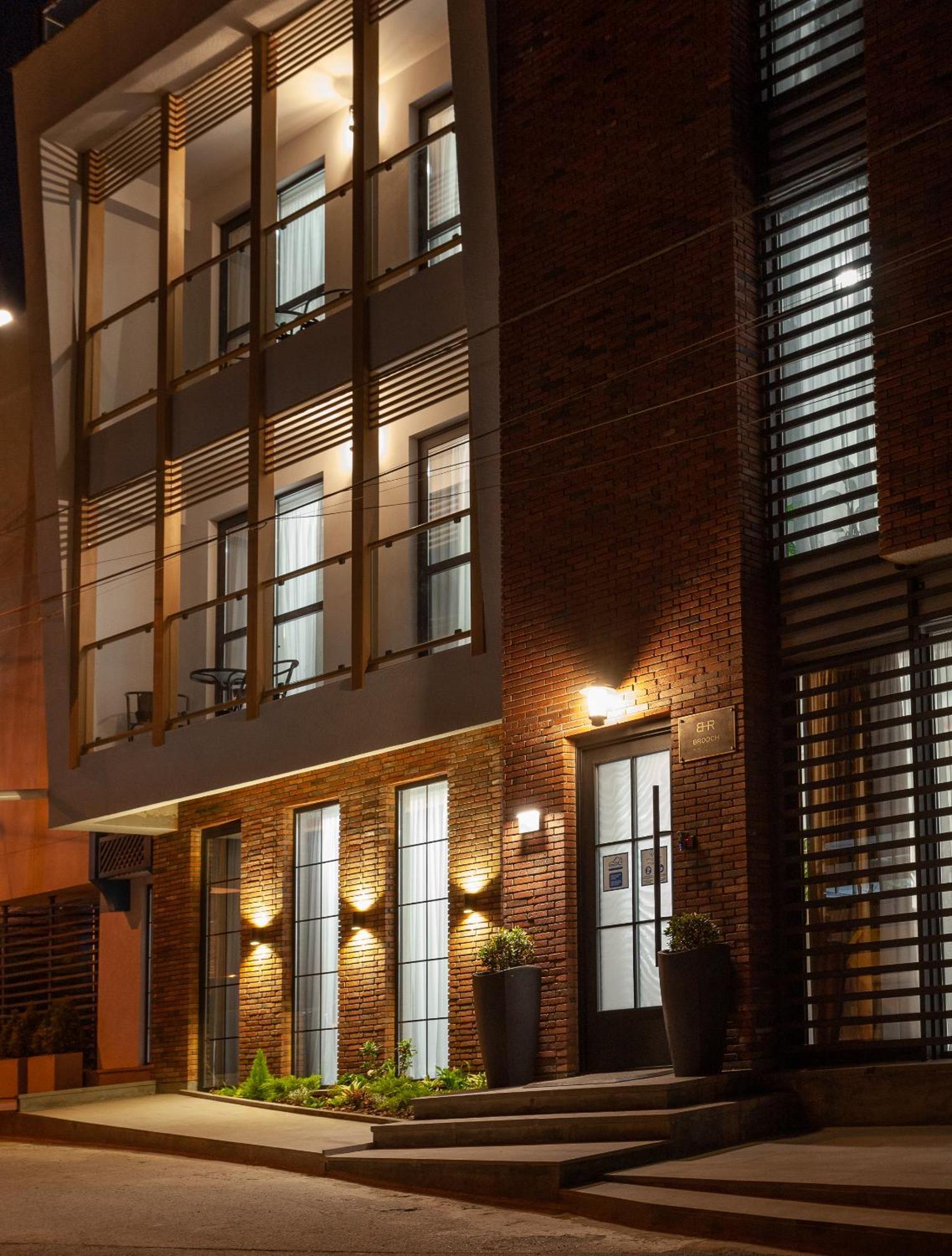 Brooch Boutique Hotel Tbilisi Exterior foto